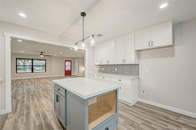 2111 Nina Lee Lane, Houston, TX 77018