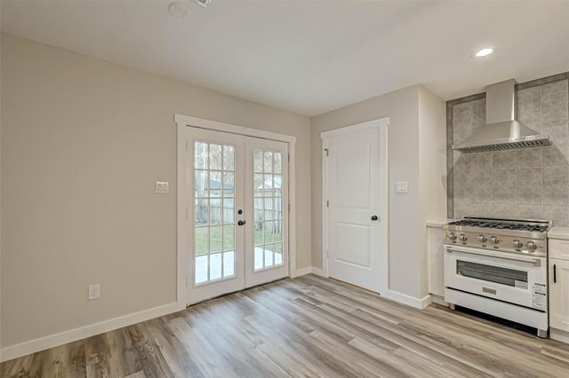 2111 Nina Lee Lane, Houston, TX 77018