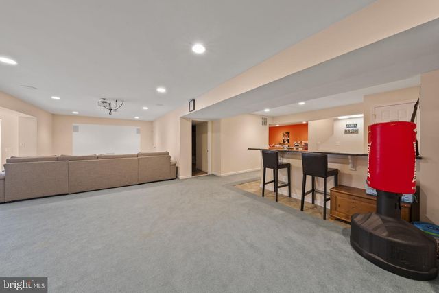 43774 BROWNBURG PL, Chantilly, VA 20152