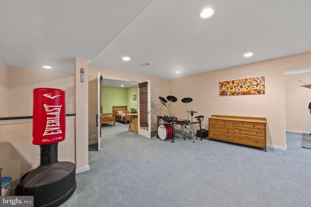 43774 BROWNBURG PL, Chantilly, VA 20152