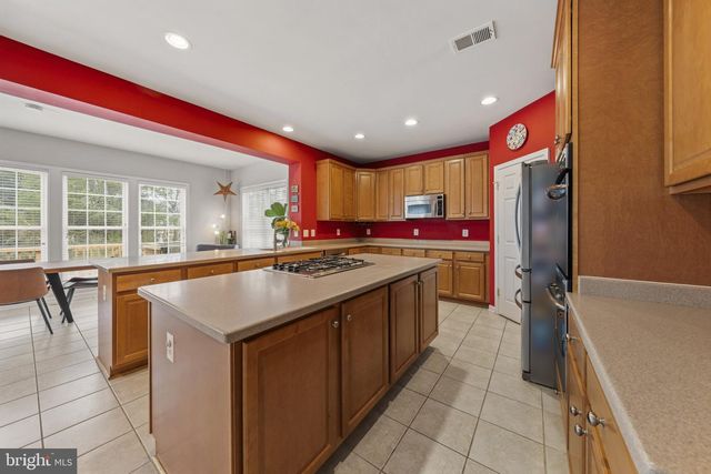 43774 BROWNBURG PL, Chantilly, VA 20152