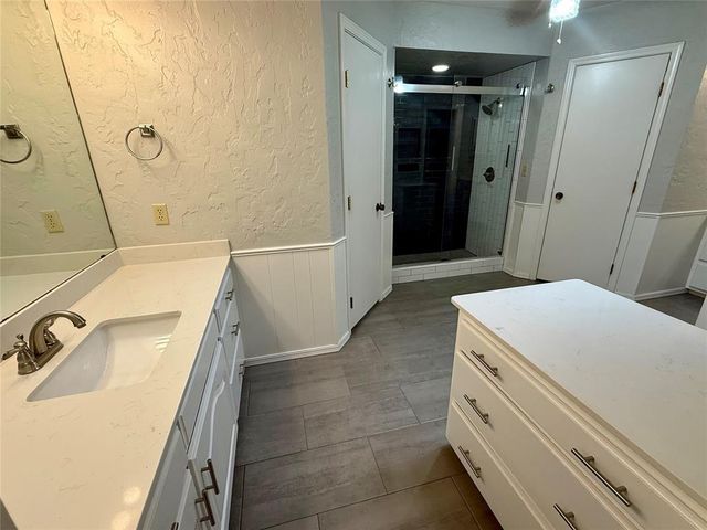 321 Red Fork, Clinton, OK 73601