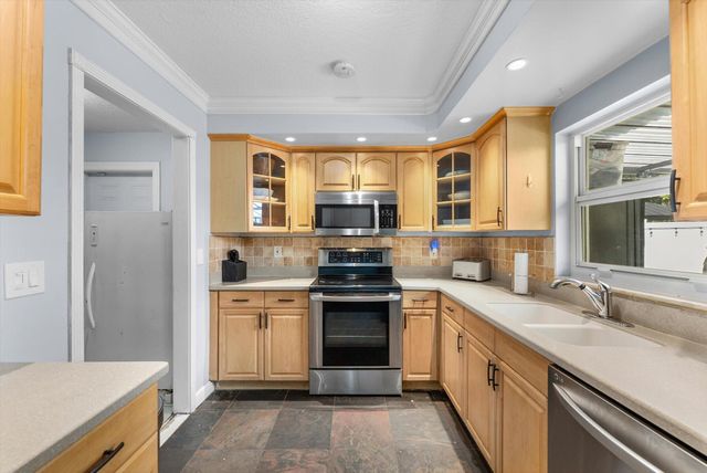 9750 Alaska Circle, Boca Raton, FL 33434