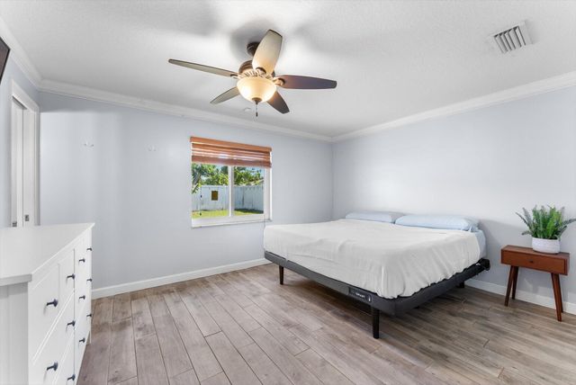 9750 Alaska Circle, Boca Raton, FL 33434