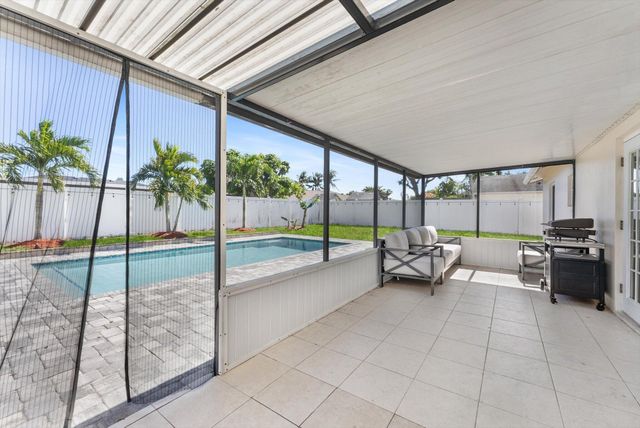 9750 Alaska Circle, Boca Raton, FL 33434