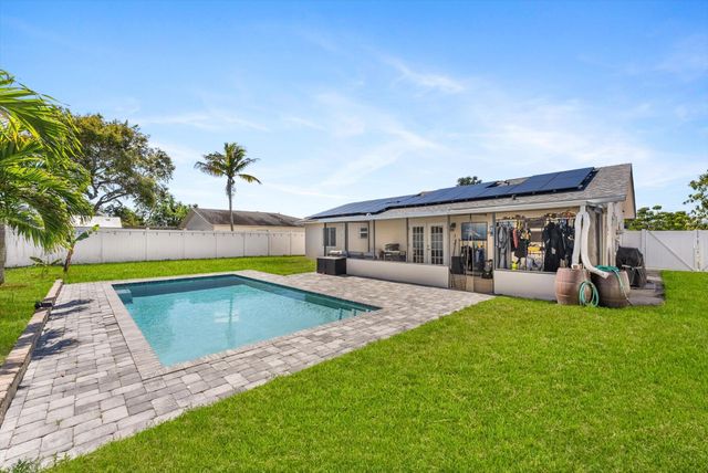 9750 Alaska Circle, Boca Raton, FL 33434