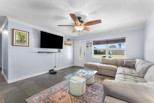 9750 Alaska Circle, Boca Raton, FL 33434