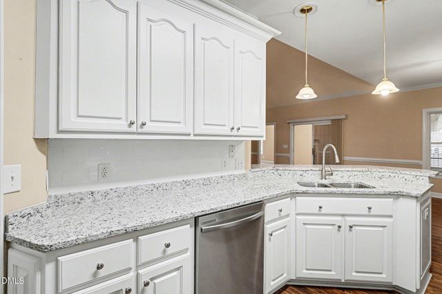 200 Commonsgate Drive, Goldsboro, NC 27530