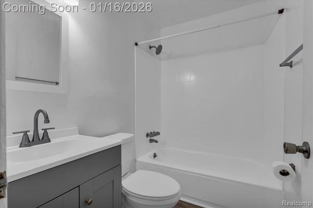 13983 Hobart Avenue, Warren, MI 48089