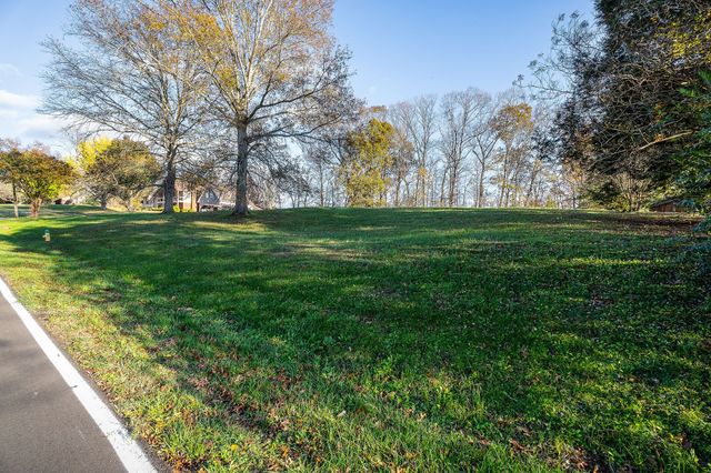 0 Indian Mound Dr, Mcminnville, TN 37110