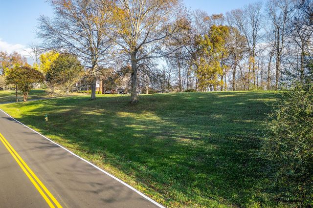 0 Indian Mound Dr, Mcminnville, TN 37110