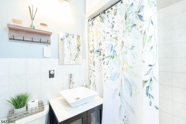 449 Keene St, Perth Amboy City, NJ 08861