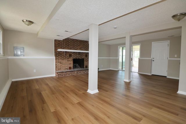 36 HILTON RD, Mount Holly, NJ 08060