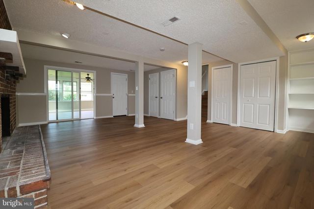 36 HILTON RD, Mount Holly, NJ 08060