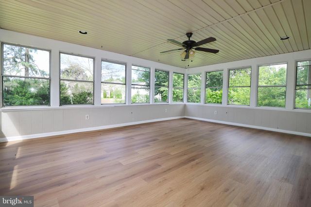 36 HILTON RD, Mount Holly, NJ 08060