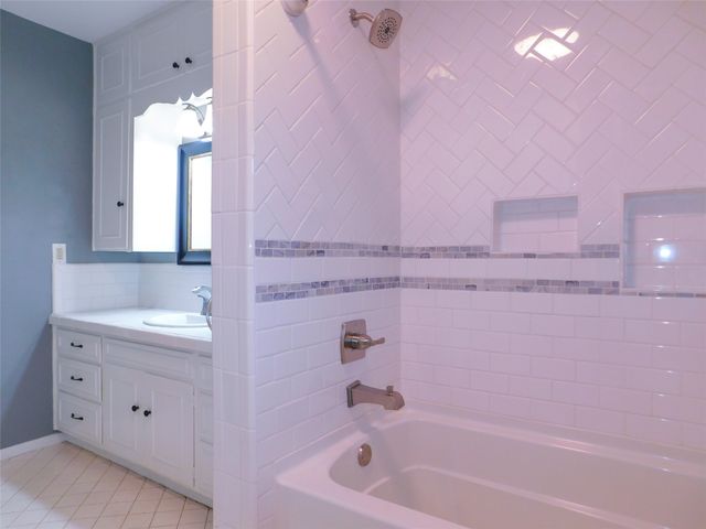 1128 Thomas Street, Denton, TX 76201