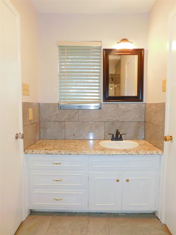 1128 Thomas Street, Denton, TX 76201