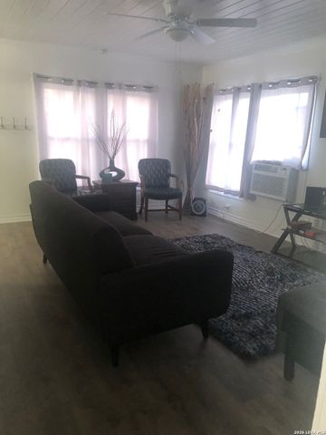 2427 W SOUTHCROSS REAR, San Antonio, TX 78211