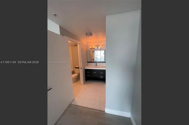 690 SW 1st Ct 1219, Miami, FL 33130