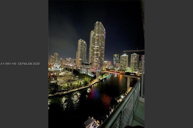 690 SW 1st Ct 1219, Miami, FL 33130