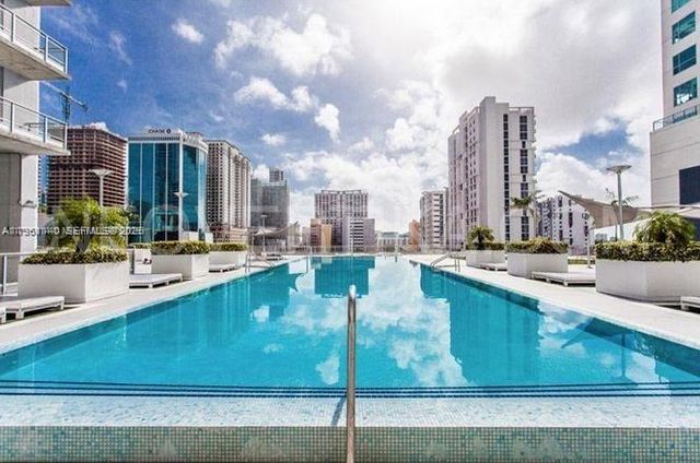 690 SW 1st Ct 1219, Miami, FL 33130