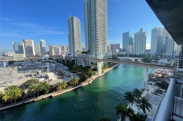 690 SW 1st Ct 1219, Miami, FL 33130