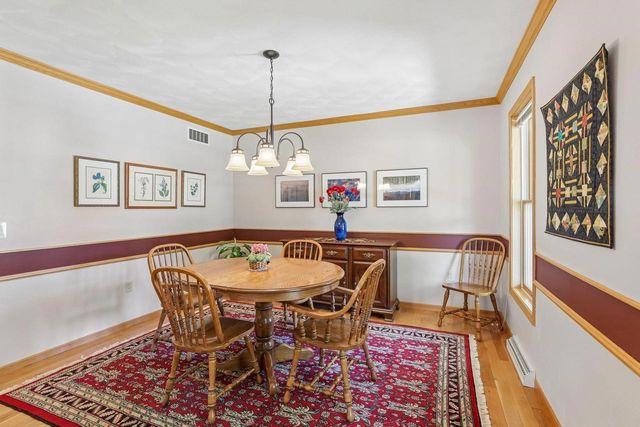 210 Fairbrook Drive, Waunakee, WI 53597