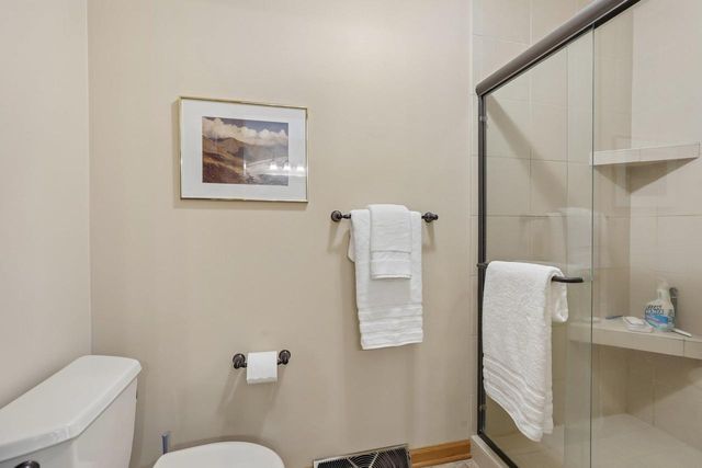210 Fairbrook Drive, Waunakee, WI 53597