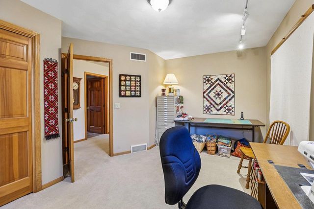 210 Fairbrook Drive, Waunakee, WI 53597