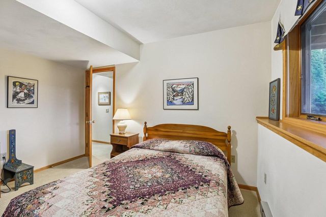 210 Fairbrook Drive, Waunakee, WI 53597