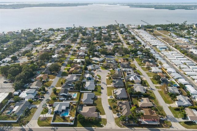 7505 23RD AVENUE DRIVE W, Bradenton, FL 34209