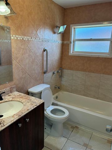 231 NW 20th St, Pompano Beach, FL 33060