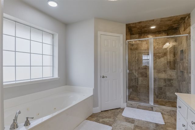 9 Maree Court, Waxahachie, TX 75165