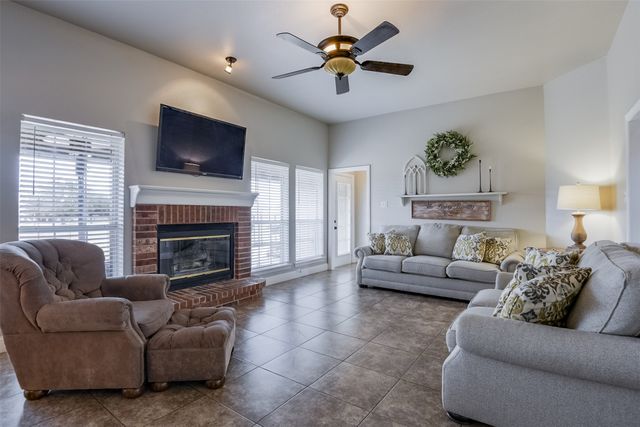 9 Maree Court, Waxahachie, TX 75165