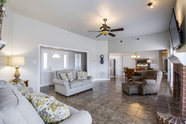 9 Maree Court, Waxahachie, TX 75165