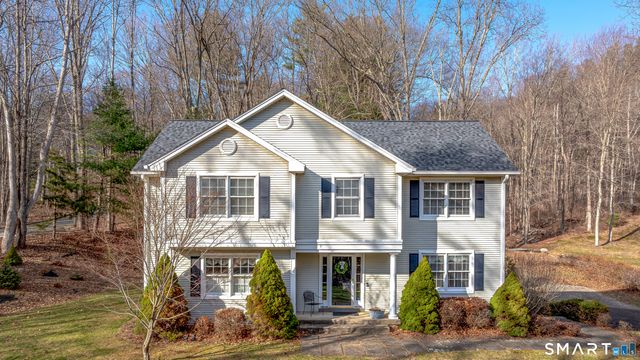 366 Charcoal Avenue, Middlebury, CT 06762