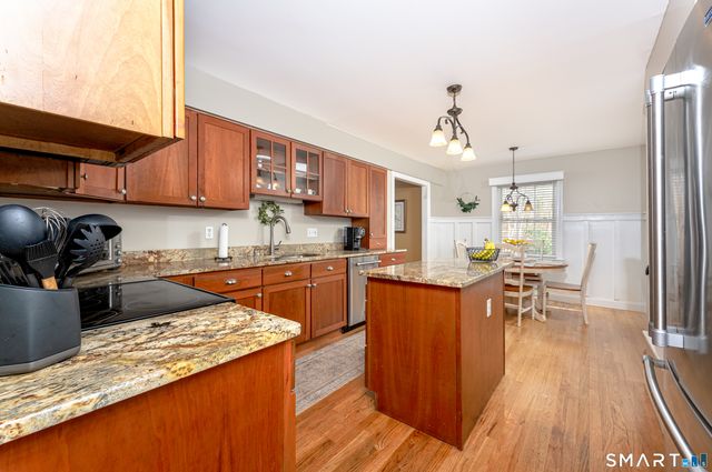 366 Charcoal Avenue, Middlebury, CT 06762