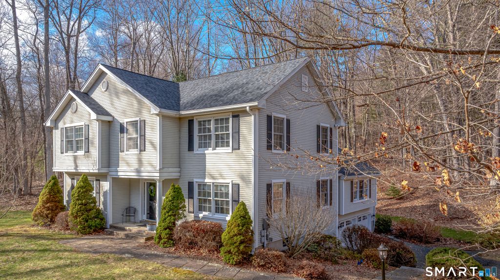 366 Charcoal Avenue, Middlebury, CT 06762