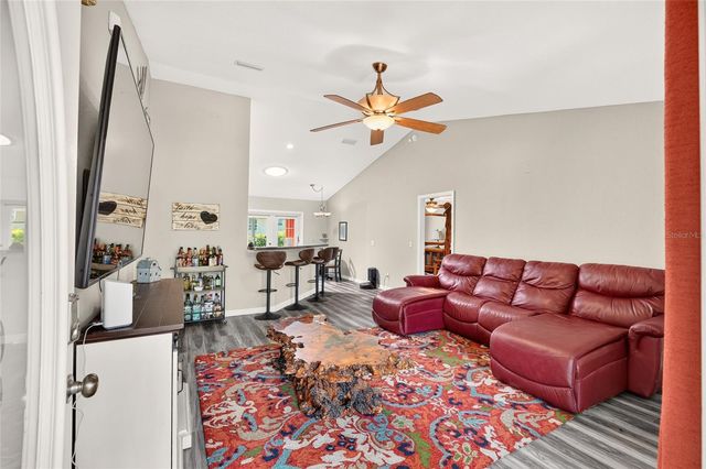 6 OAK CIRCLE COURSE, Ocala, FL 34472