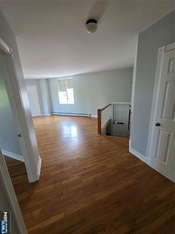 30 Hudson Terrace C, Edgewater, NJ 07020