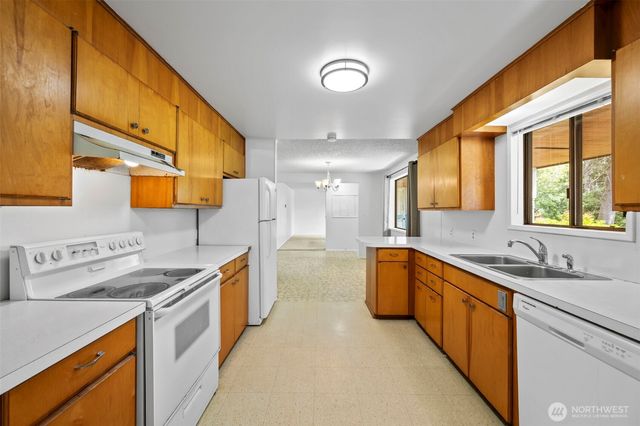 301 SW 108th Street, Everett, WA 98204