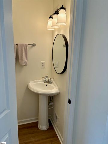 2530 E North Street Unit 9J, Greenville, SC 29615