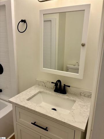 2530 E North Street Unit 9J, Greenville, SC 29615