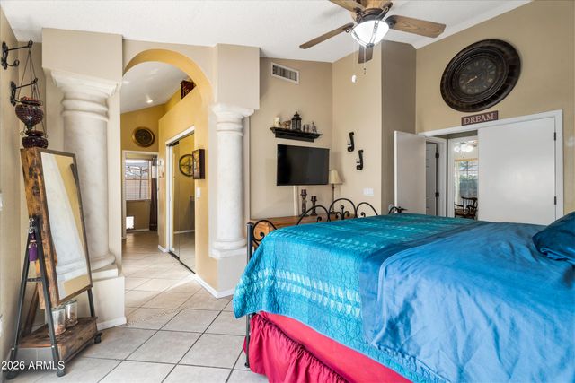 911 E ANNETTE Drive, Phoenix, AZ 85022