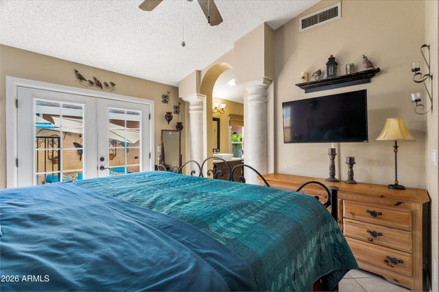 911 E ANNETTE Drive, Phoenix, AZ 85022