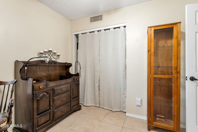 911 E ANNETTE Drive, Phoenix, AZ 85022