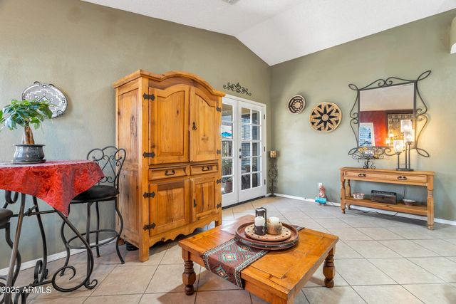 911 E ANNETTE Drive, Phoenix, AZ 85022