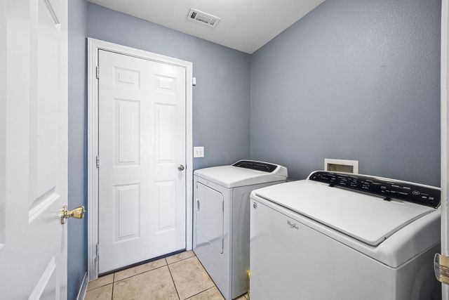 814 Colley Street, Lowell, AR 72745