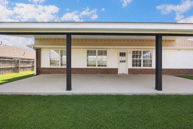 814 Colley Street, Lowell, AR 72745