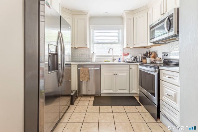 42 Coppola Terrace, Derby, CT 06418